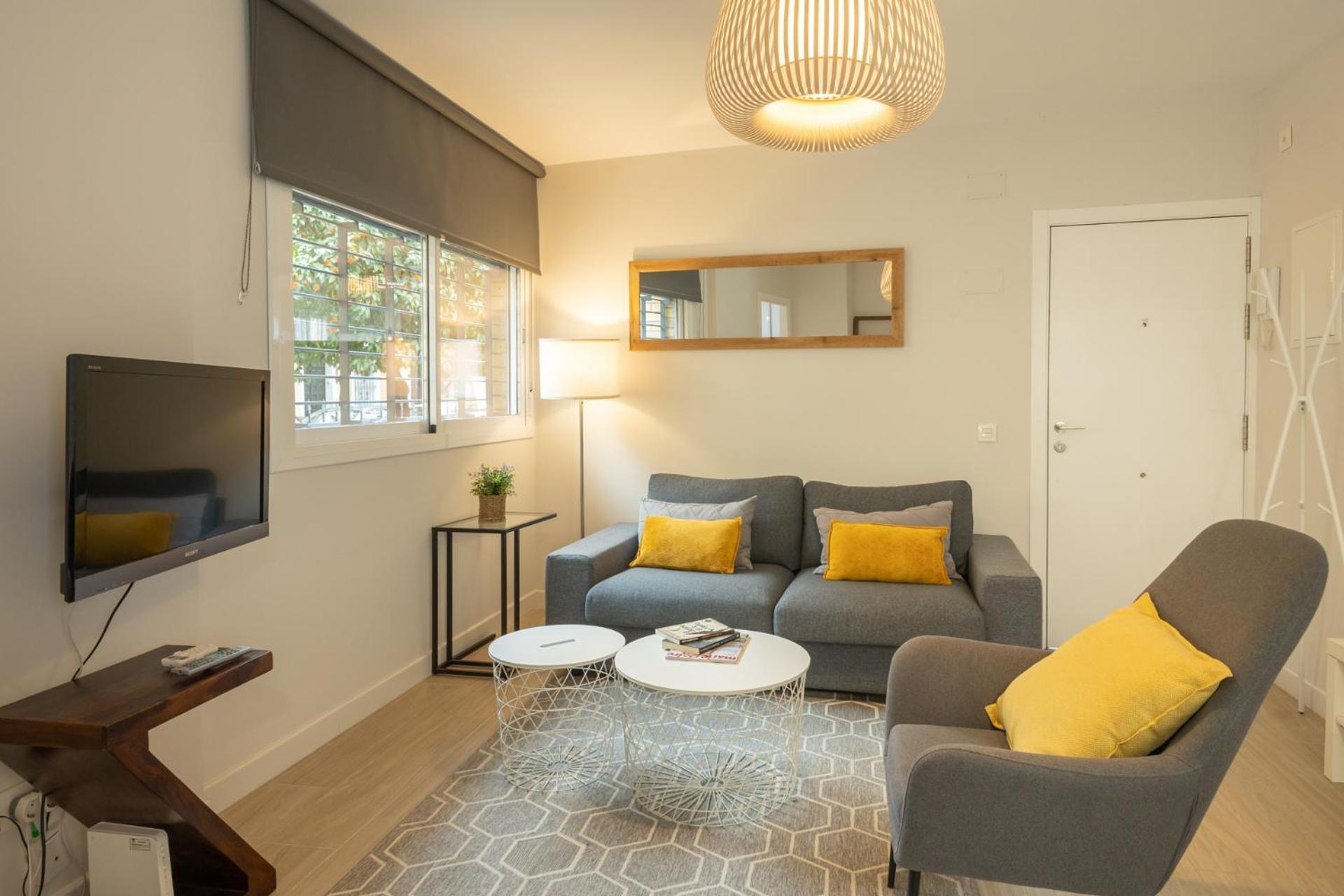 Charming Apartment With Private Patio At Plaza De Espana By Ocityzen Севилья Экстерьер фото