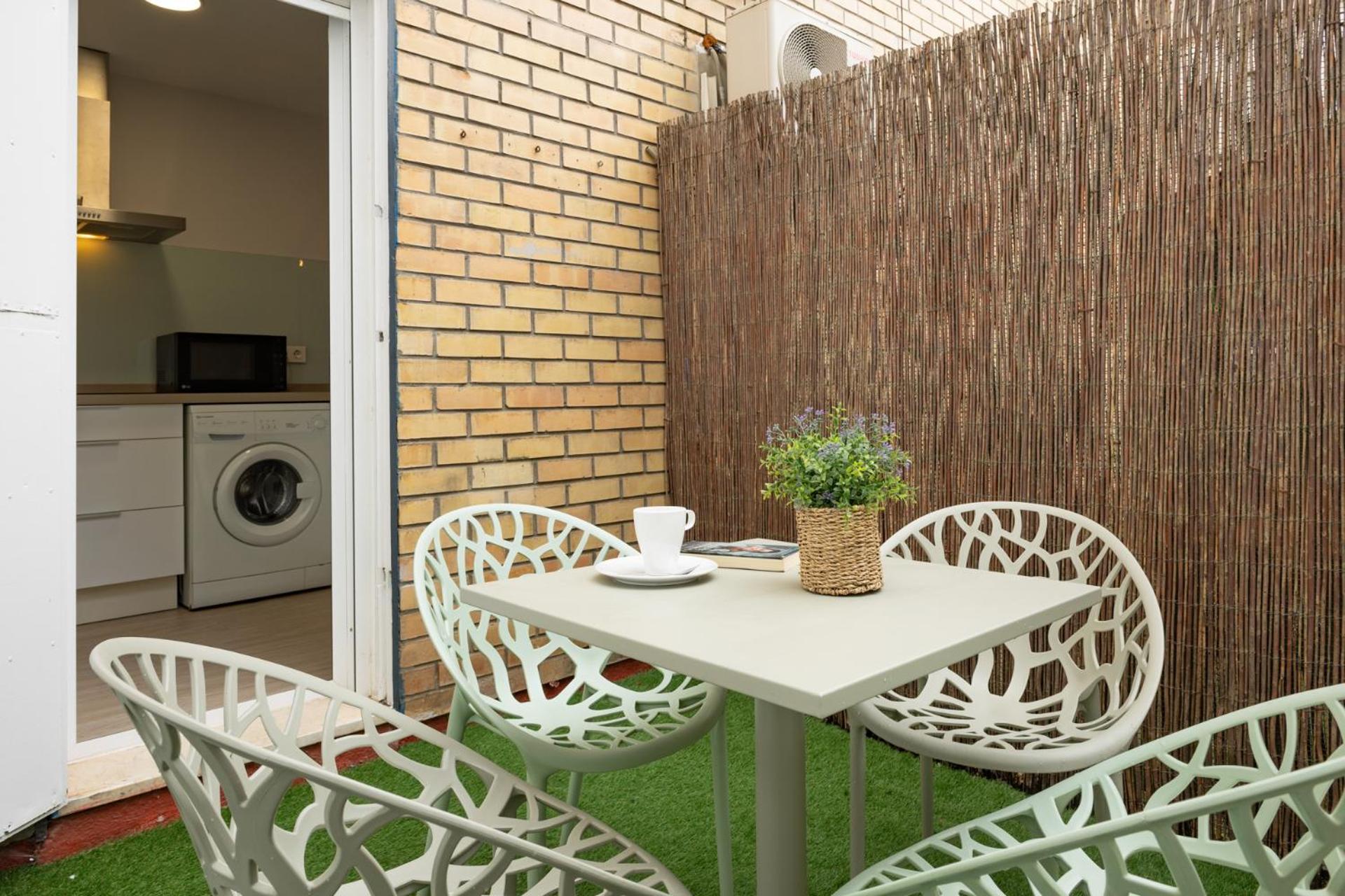 Charming Apartment With Private Patio At Plaza De Espana By Ocityzen Севилья Экстерьер фото