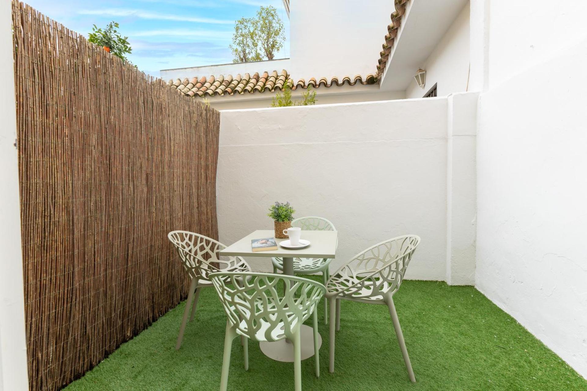 Charming Apartment With Private Patio At Plaza De Espana By Ocityzen Севилья Экстерьер фото